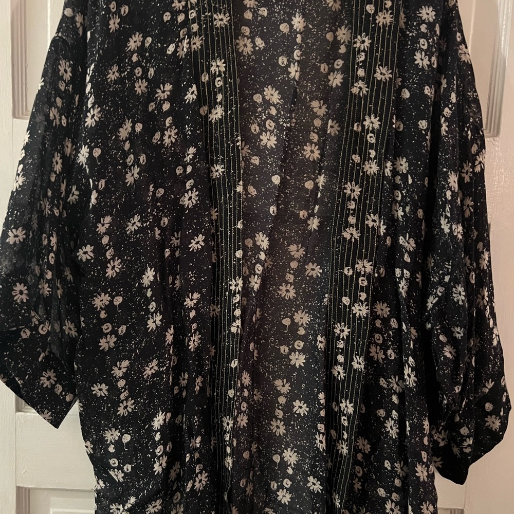 Black kimono style top with pink flowers